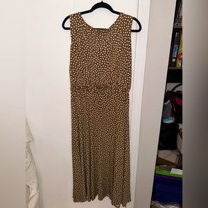 Jessica Howard brown polka dot dress size 16 zipper in back.